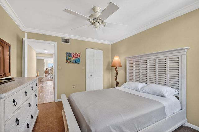 104 Half Moon Circle D2, Hypoluxo, FL 33462