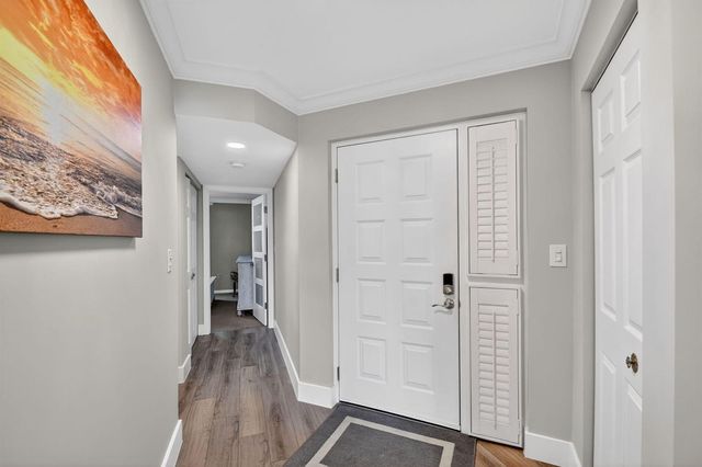 104 Half Moon Circle D2, Hypoluxo, FL 33462