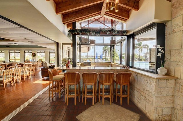 104 Half Moon Circle D2, Hypoluxo, FL 33462