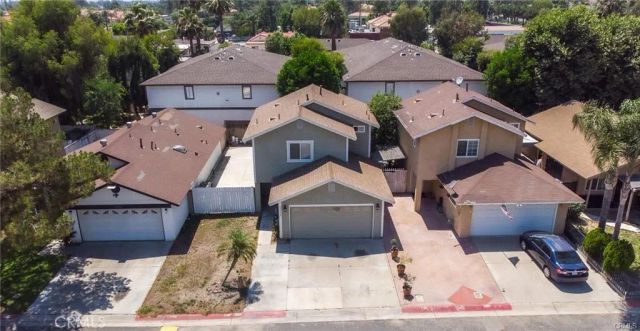8936 Summerwood, Fontana, CA 92335