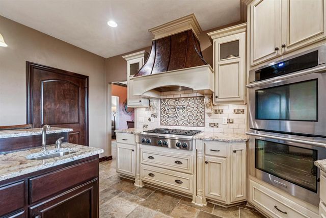 W9071 BLACK OTTER COURT, Hortonville, WI 54944