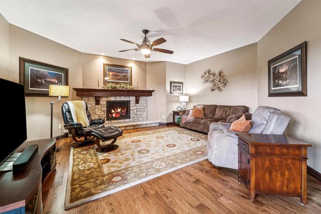 W9071 BLACK OTTER COURT, Hortonville, WI 54944