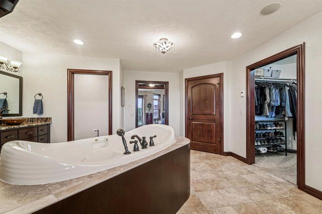 W9071 BLACK OTTER COURT, Hortonville, WI 54944