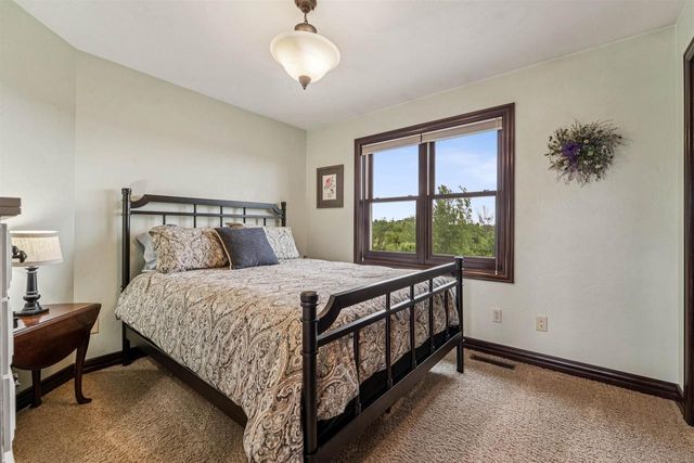 W9071 BLACK OTTER COURT, Hortonville, WI 54944
