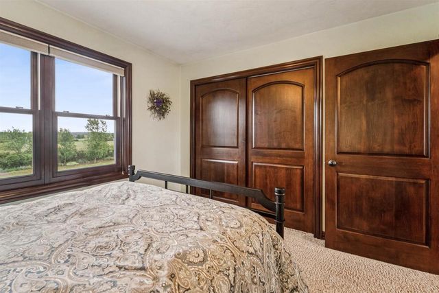 W9071 BLACK OTTER COURT, Hortonville, WI 54944