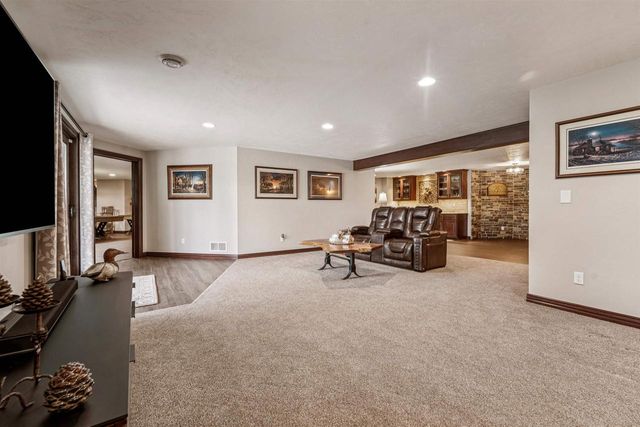 W9071 BLACK OTTER COURT, Hortonville, WI 54944