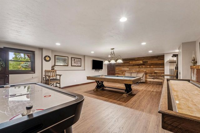 W9071 BLACK OTTER COURT, Hortonville, WI 54944