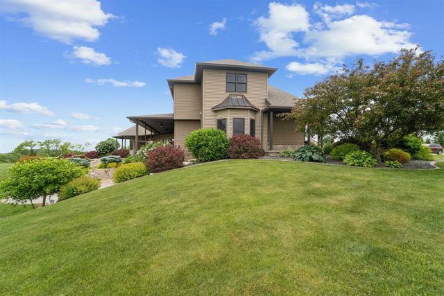 W9071 BLACK OTTER COURT, Hortonville, WI 54944