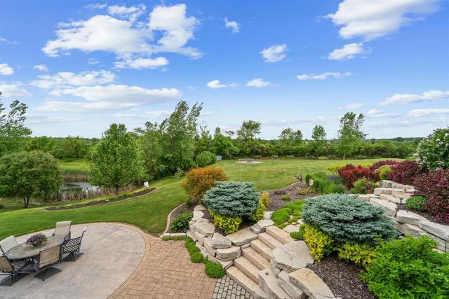 W9071 BLACK OTTER COURT, Hortonville, WI 54944