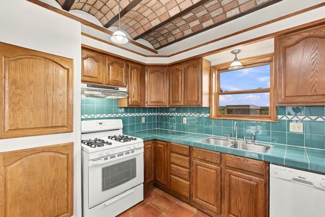 37 Wide View, Santa Fe, NM 87508