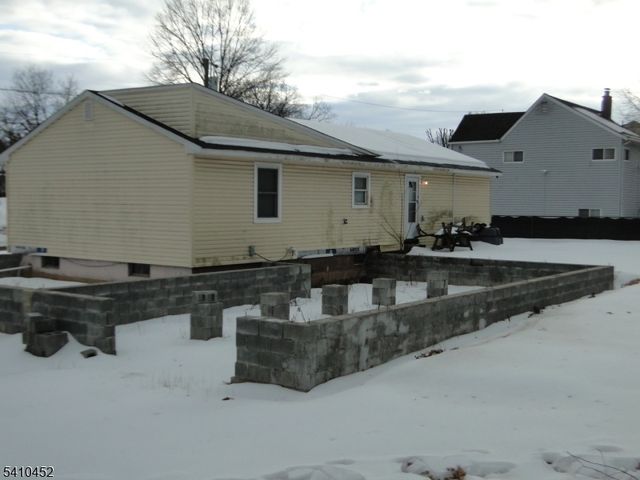 205 Park St, Franklin Twp., NJ 08873