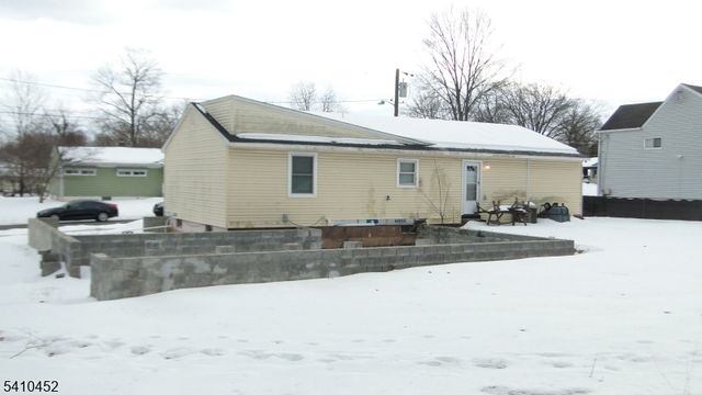 205 Park St, Franklin Twp., NJ 08873