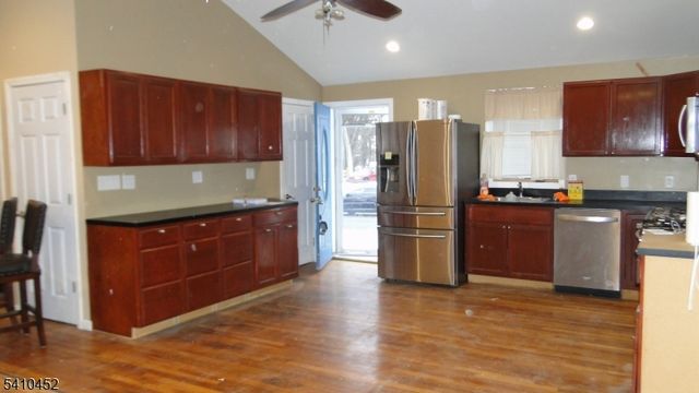 205 Park St, Franklin Twp., NJ 08873