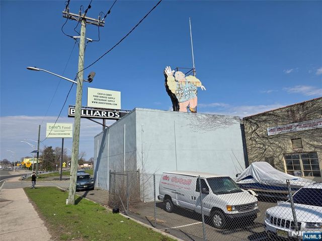 61 Us Highway 46, Lodi, NJ 07644
