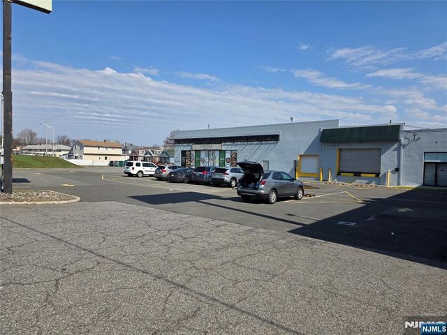 61 Us Highway 46, Lodi, NJ 07644