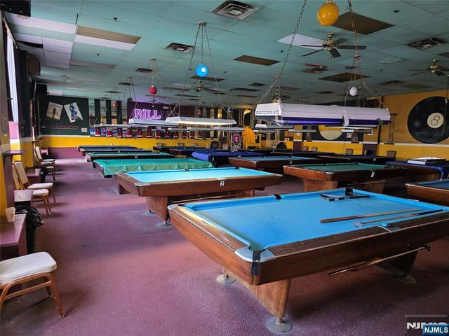 61 Us Highway 46, Lodi, NJ 07644