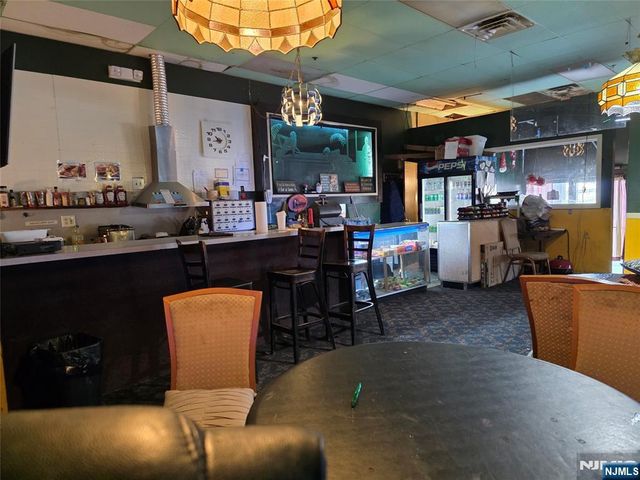 61 Us Highway 46, Lodi, NJ 07644