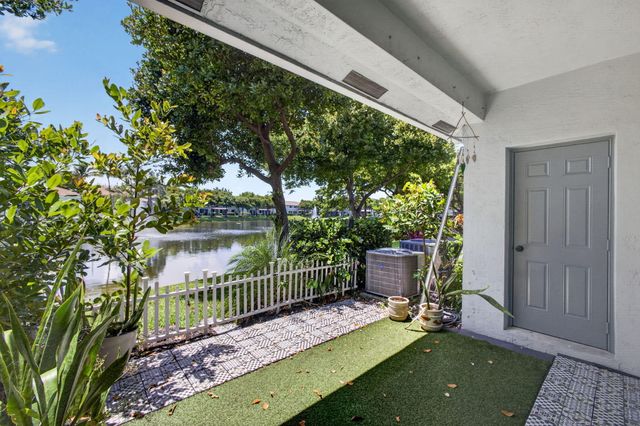 3557 Oleander Terrace, Riviera Beach, FL 33404