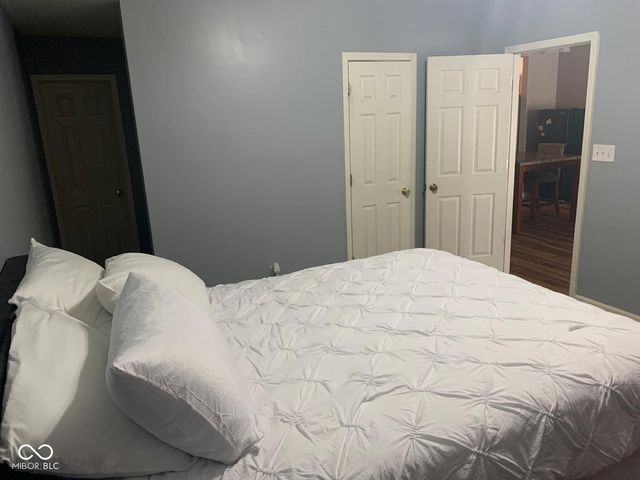 4813 Kelvington Drive, Indianapolis, IN 46254