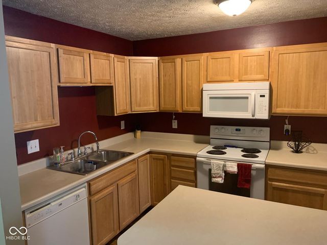 4813 Kelvington Drive, Indianapolis, IN 46254