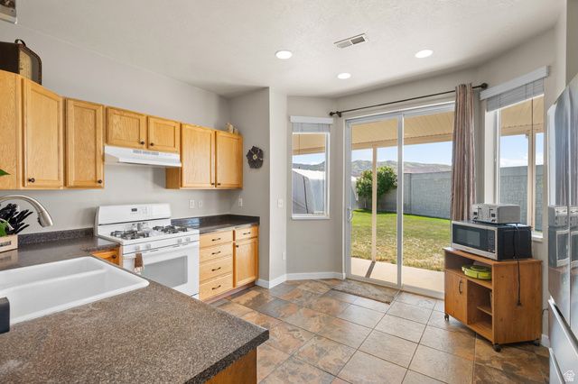 168 N CALEB DR, North Salt Lake, UT 84054