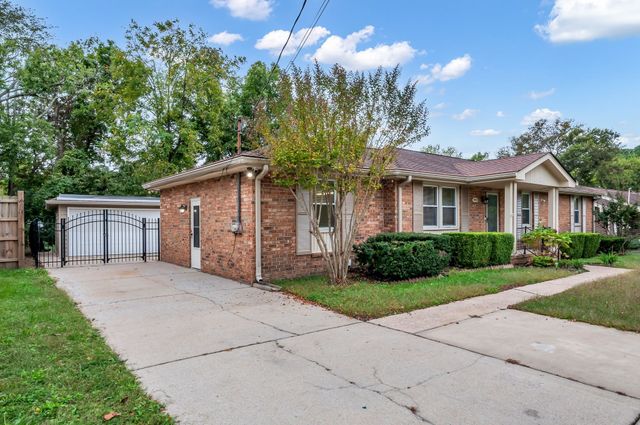 7453 Harrow Dr, Nashville, TN 37221