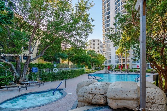 3400 NE 192nd Street 412, Aventura, FL 33180