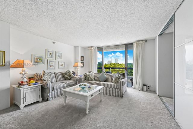 3400 NE 192nd Street 412, Aventura, FL 33180