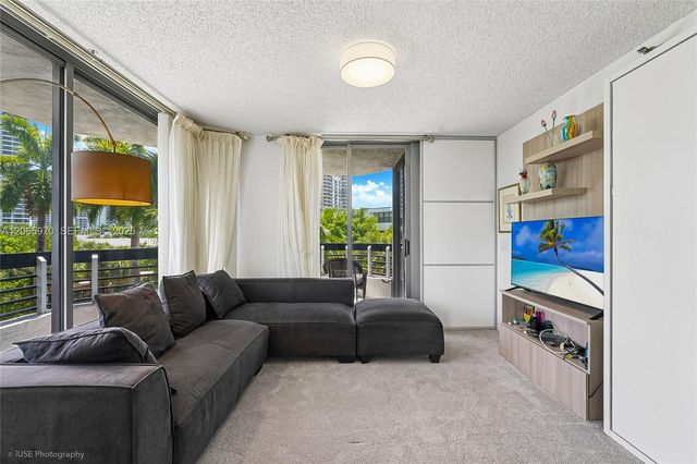 3400 NE 192nd Street 412, Aventura, FL 33180