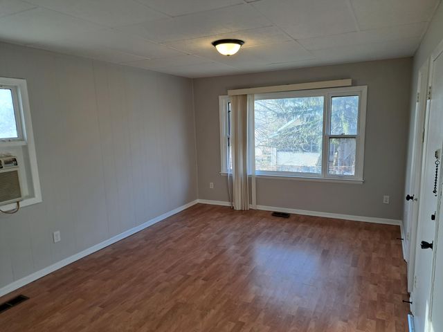 667 Dekalb Street, Gary, IN 46403