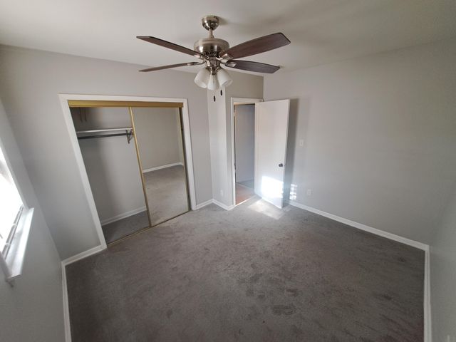 667 Dekalb Street, Gary, IN 46403