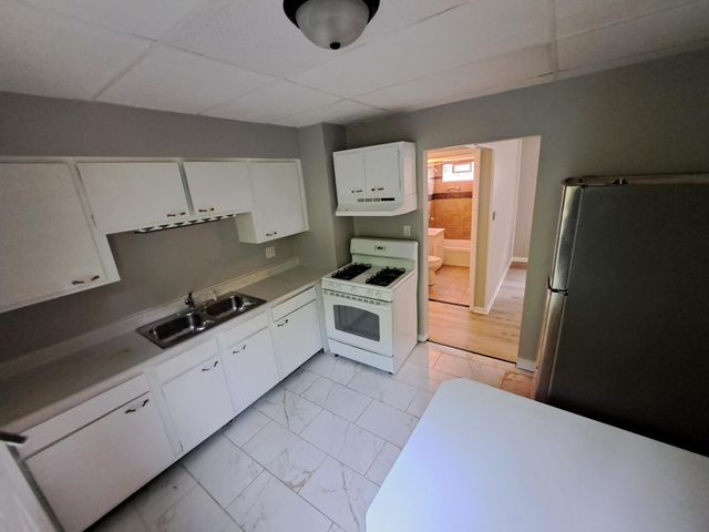 667 Dekalb Street, Gary, IN 46403