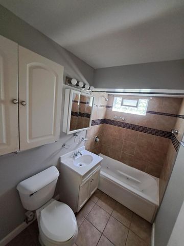 667 Dekalb Street, Gary, IN 46403