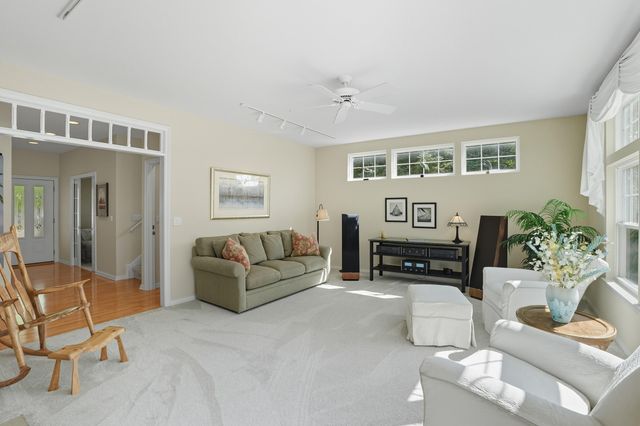 1730 Briam Court, Valparaiso, IN 46383