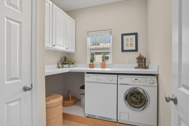 1730 Briam Court, Valparaiso, IN 46383