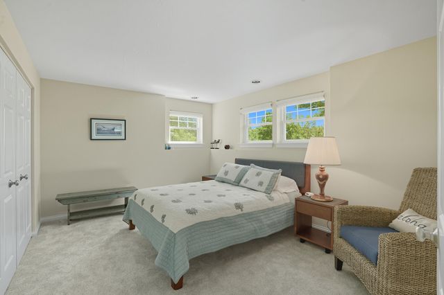 1730 Briam Court, Valparaiso, IN 46383