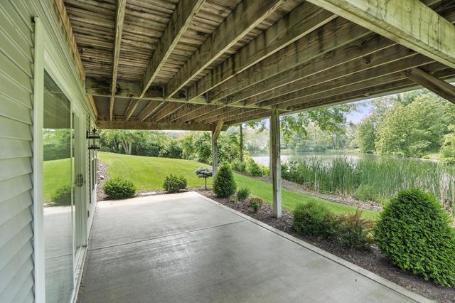 1730 Briam Court, Valparaiso, IN 46383