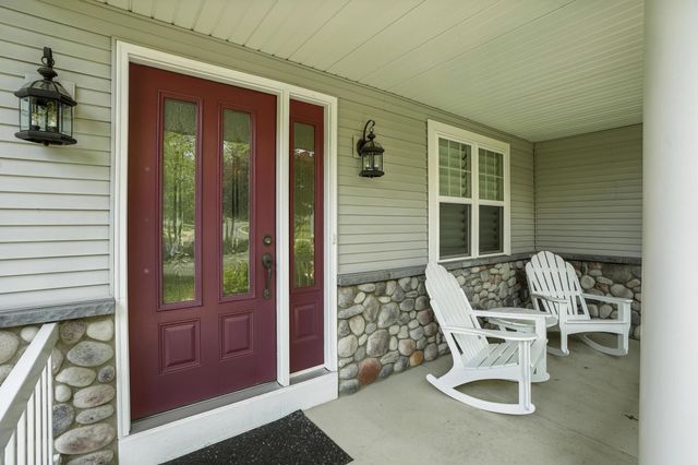 1730 Briam Court, Valparaiso, IN 46383
