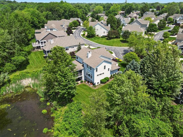 1730 Briam Court, Valparaiso, IN 46383