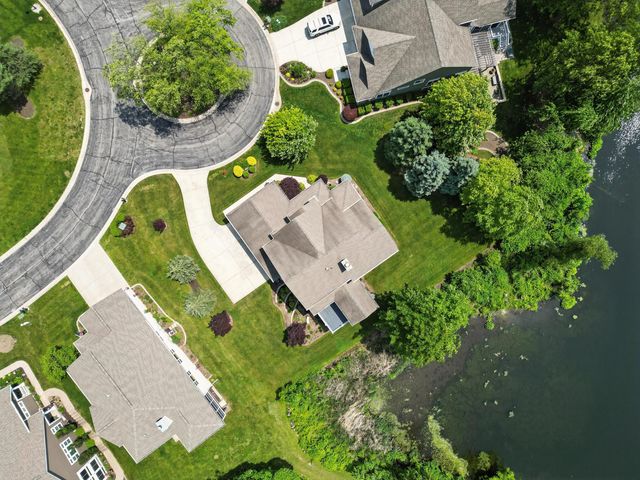 1730 Briam Court, Valparaiso, IN 46383