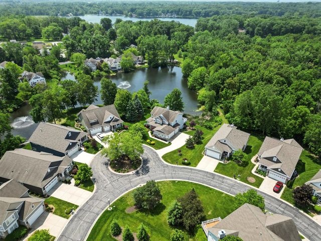 1730 Briam Court, Valparaiso, IN 46383