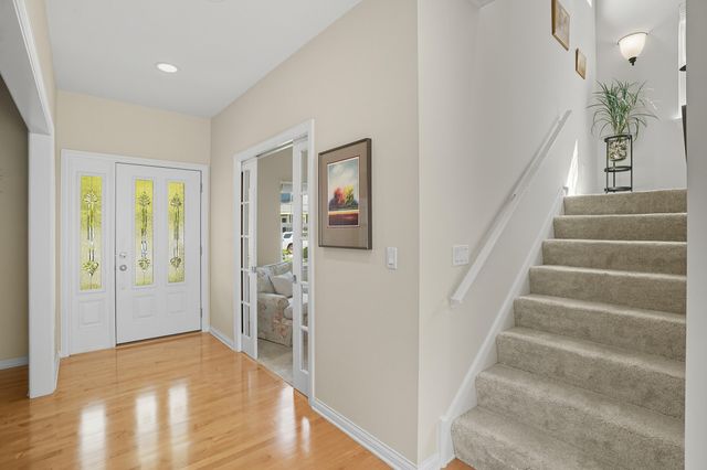 1730 Briam Court, Valparaiso, IN 46383
