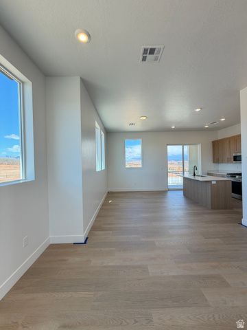915 W GOLD RIDGE LANE, St. George, UT 84790