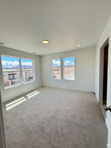 915 W GOLD RIDGE LANE, St. George, UT 84790
