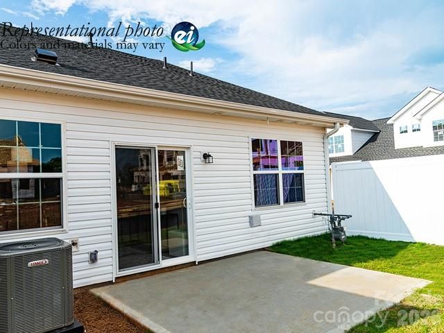 8128 McGarry Trail, Charlotte, NC 28214