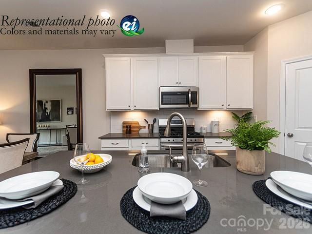 8128 McGarry Trail, Charlotte, NC 28214