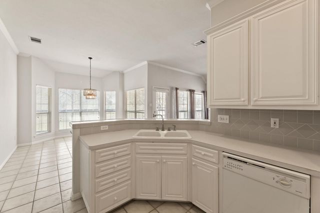 109 Riverview DR, Georgetown, TX 78628