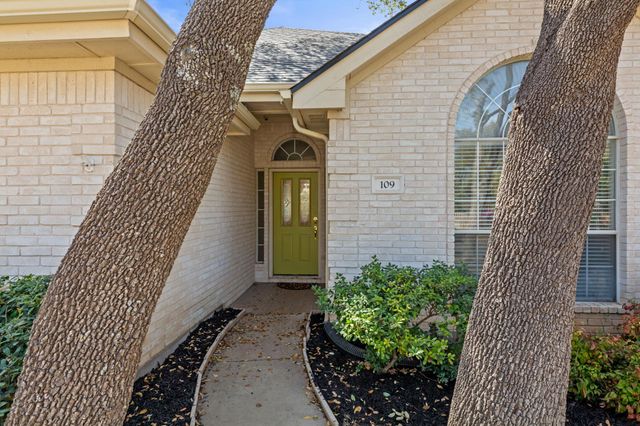 109 Riverview DR, Georgetown, TX 78628