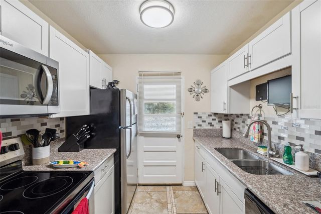 2 N FERNWOOD AVENUE 24, Clearwater, FL 33765