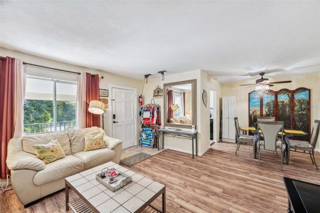 2 N FERNWOOD AVENUE 24, Clearwater, FL 33765